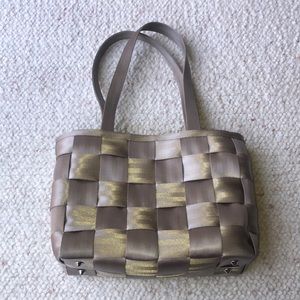 Harveys Seatbelt Large Shoulder Tote Tan Champagne